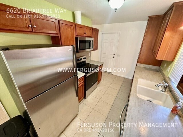 Building Photo - 6620 Briartree Way