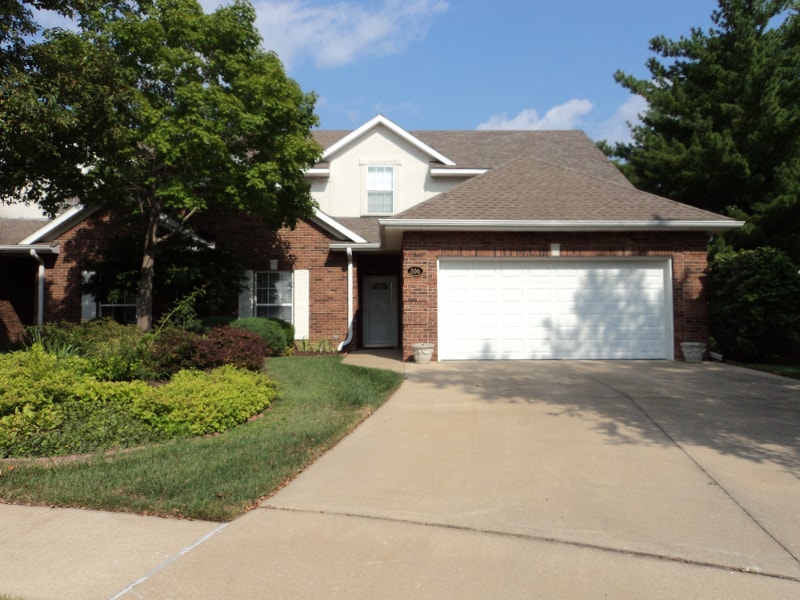 Primary Photo - 206 Blue Sky Ct
