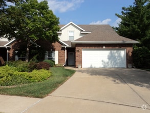Building Photo - 206 Blue Sky Ct