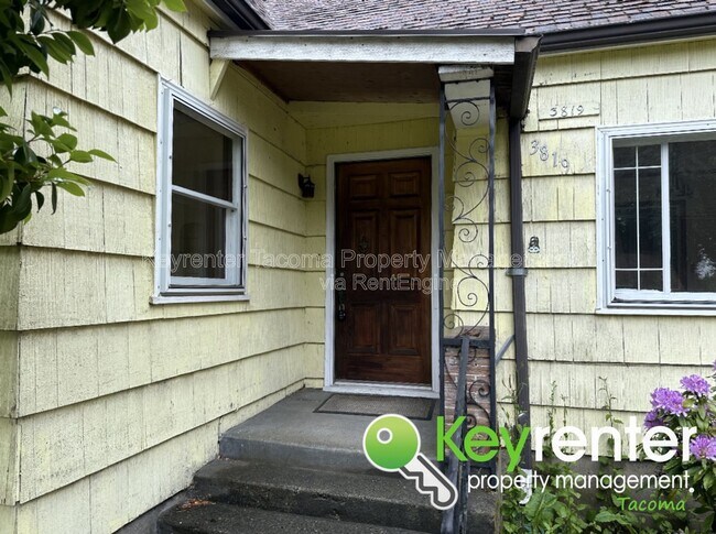 Building Photo - 3819 A St