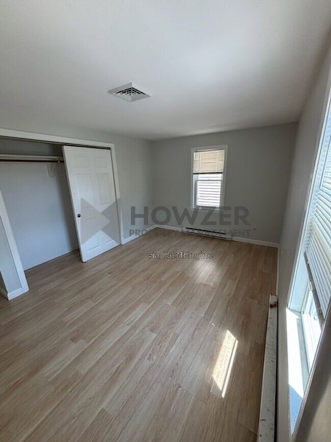 Foto del edificio - 1029 Iyannough Rd