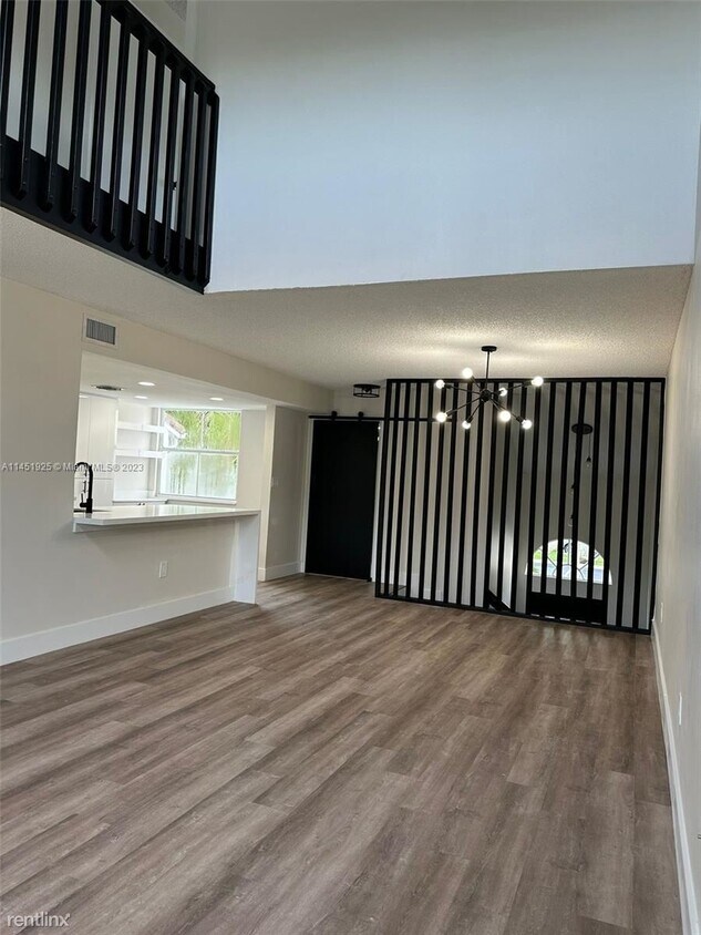 Foto principal - 2 br, 2 bath Condo - 9735 NW 49th Ter # 414