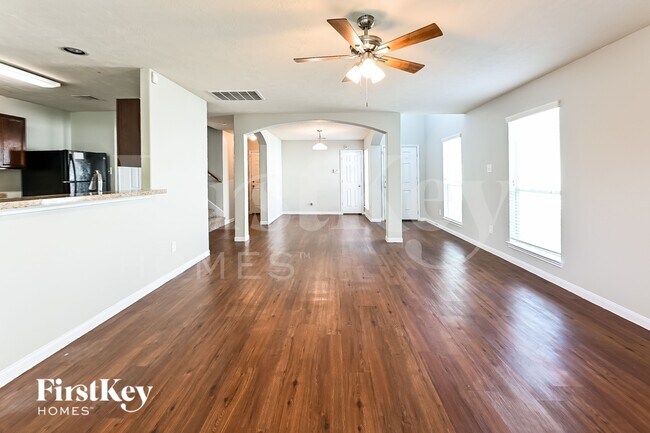 Building Photo - 15402 Bammel Oaks Ct