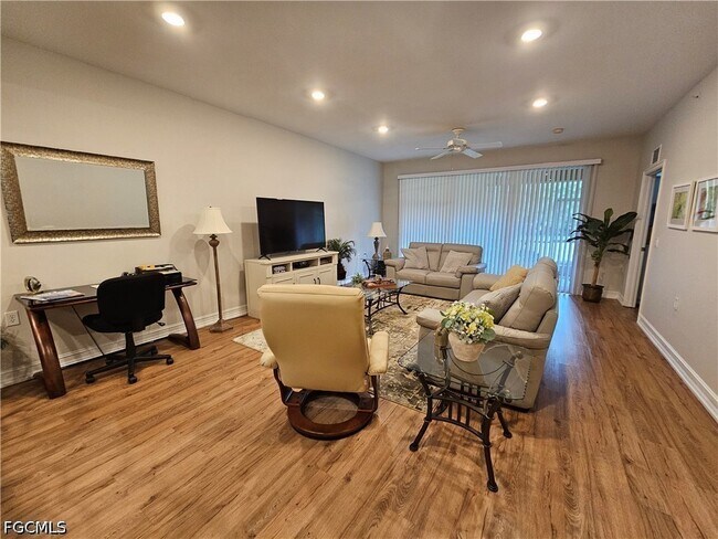 Building Photo - 10530 Amiata Way