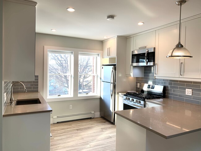 Photo - 99-07 Ascan Ave Townhome