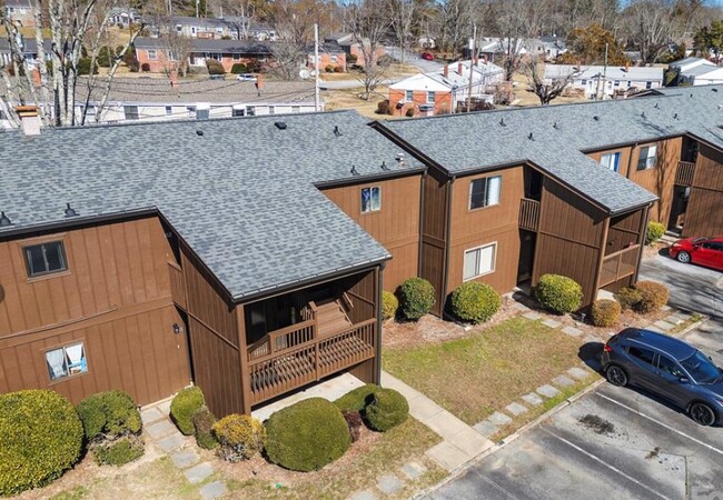 Foto del edificio - 319 Greenville Hwy