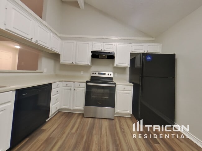 Foto del edificio - 4704 Wineberry Dr