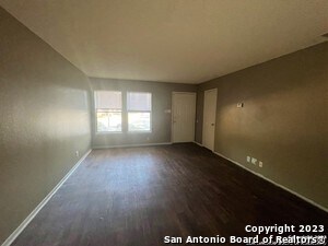 Foto del edificio - 7306 Red Deer Pass