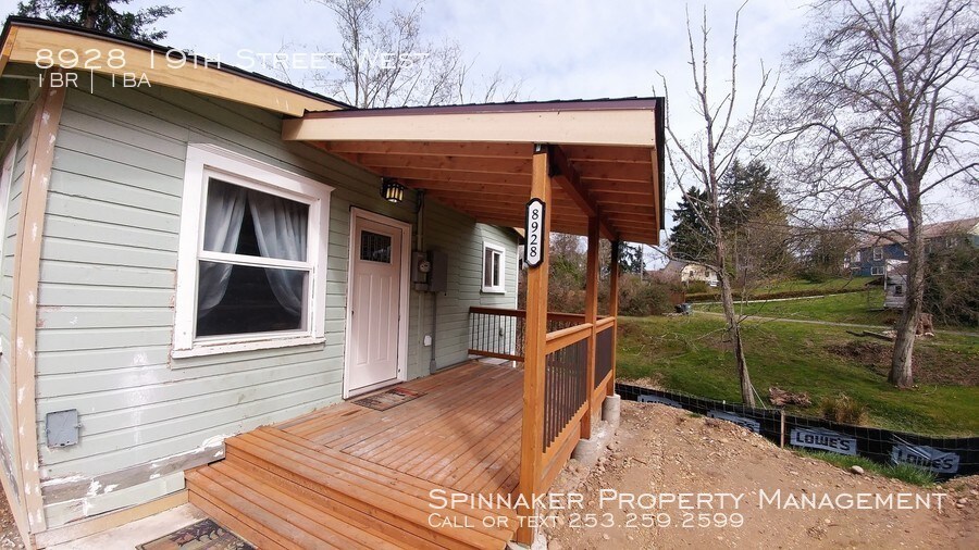 Foto principal - 8928 19th St W