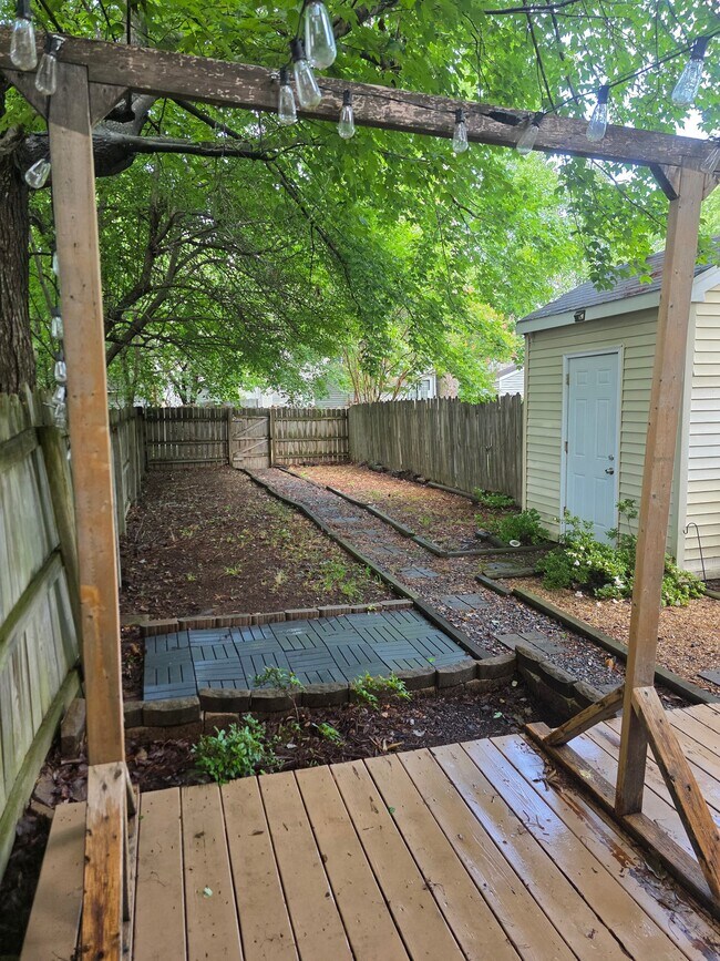 Building Photo - 4306 Thomas Ln