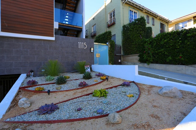 Building Photo - Hacienda Villas