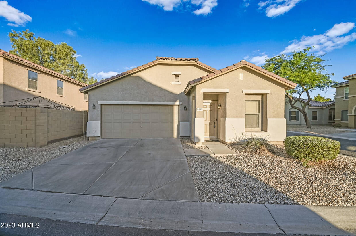 9557 W Monte Vista Rd, Phoenix, AZ 85037 House Rental in Phoenix, AZ