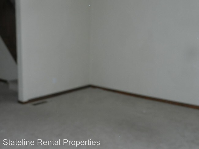 Building Photo - 2318 Fremont St