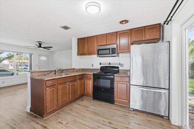 Foto del edificio - 1510 NE 32nd Pl