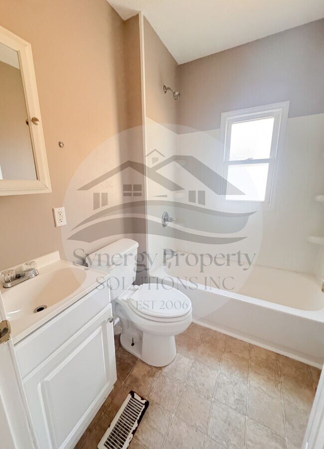 Foto del edificio - Available Now