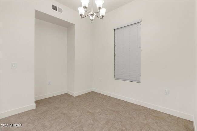 Building Photo - 6565 E Thomas Rd