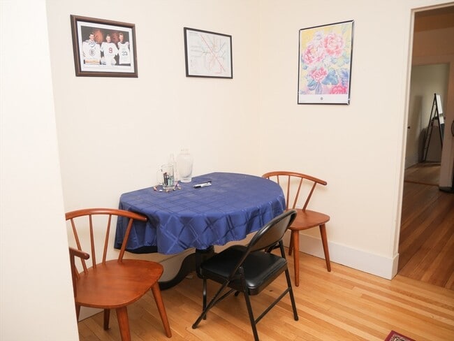Foto del edificio - 1382 Beacon St