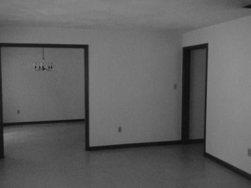 Building Photo - 405 SE 8th St
