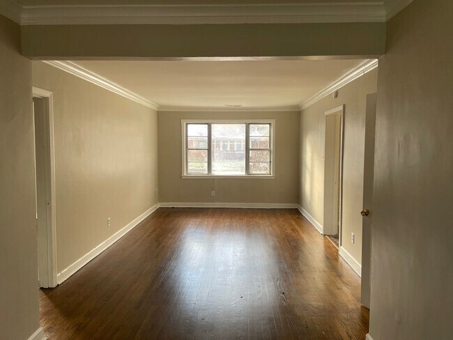 Foto del edificio - 4280 Emily Ave