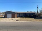 Primary Photo - 5028 N Linn Ave
