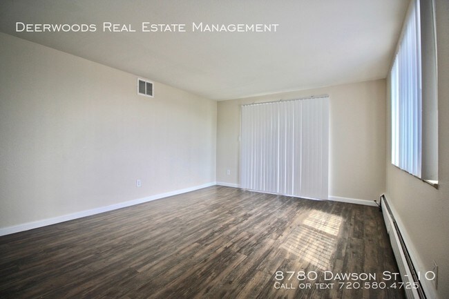 Foto del edificio - 8780 Dawson St