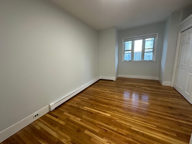 Foto del edificio - 258 Lexington St