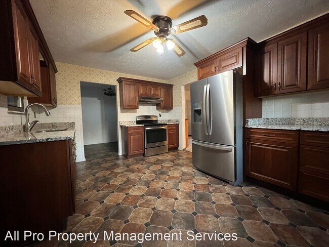 Foto del edificio - 3 br, 2 bath House - 1809 Ridgecrest Drive