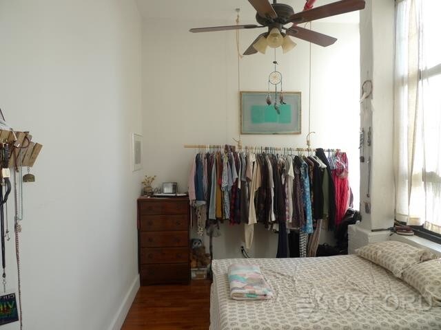Foto del edificio - 248 McKibbin Street