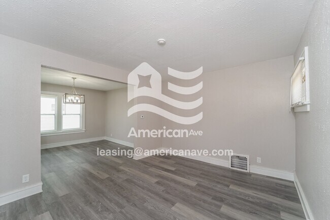 Foto del edificio - 2208 Carlisle Ave