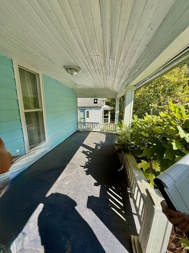 Building Photo - 2 Bedroom Avail September 2026 in Prospect Hills! $1,250 Monthly