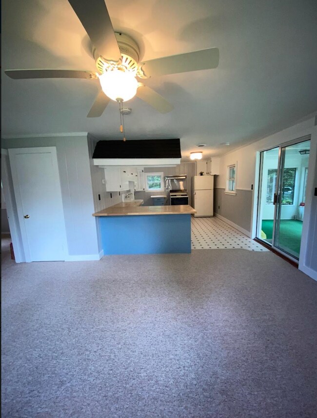 Open concept - 6 Roxbury Rd