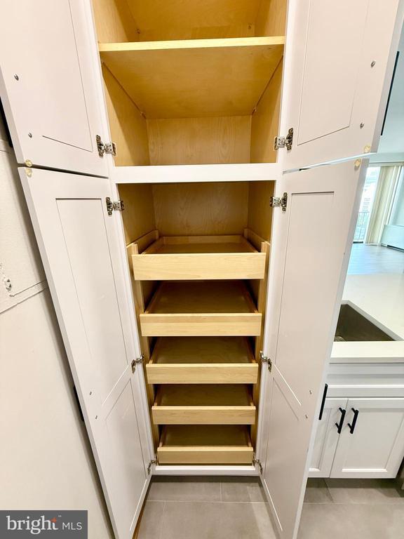 Foto del edificio - 4141 Henderson Rd