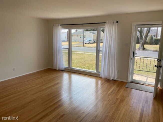 Foto del edificio - 3 br, 1 bath House - 2172 Allwood Dr