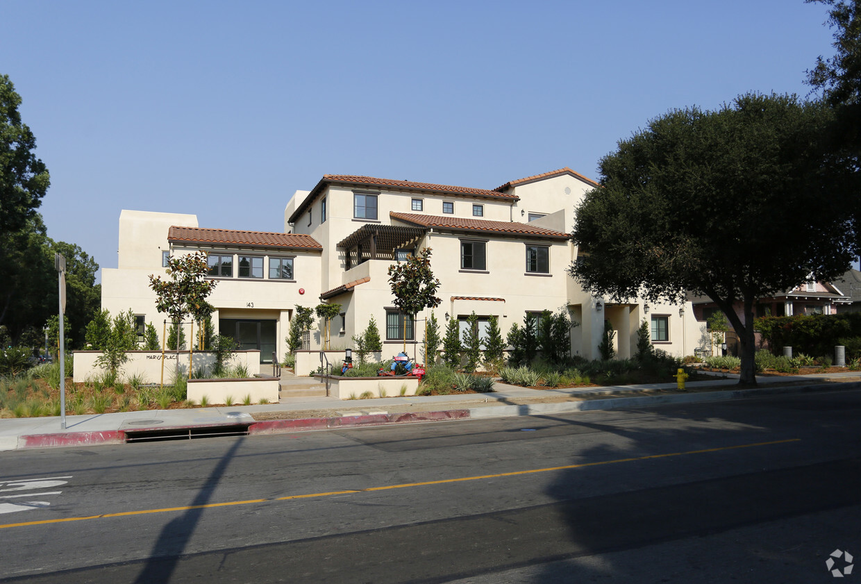 Building - Mar Vista Apartments