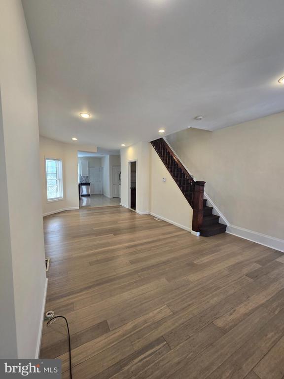 Foto del edificio - 5630 Addison St
