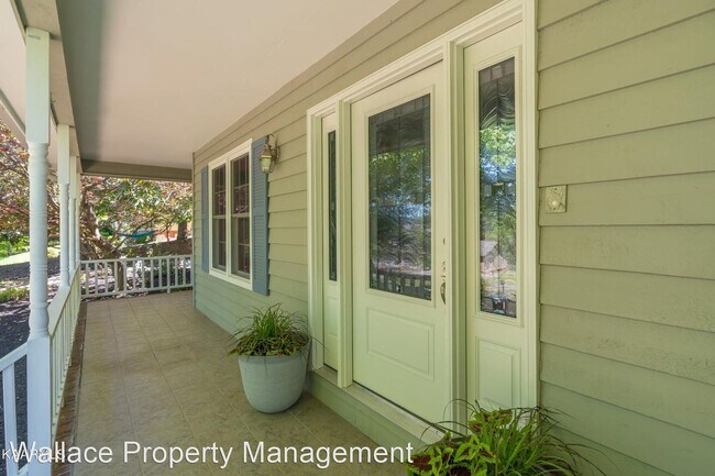 Foto del edificio - 4 br, 3.5 bath House - 230 Woodland Trace ...