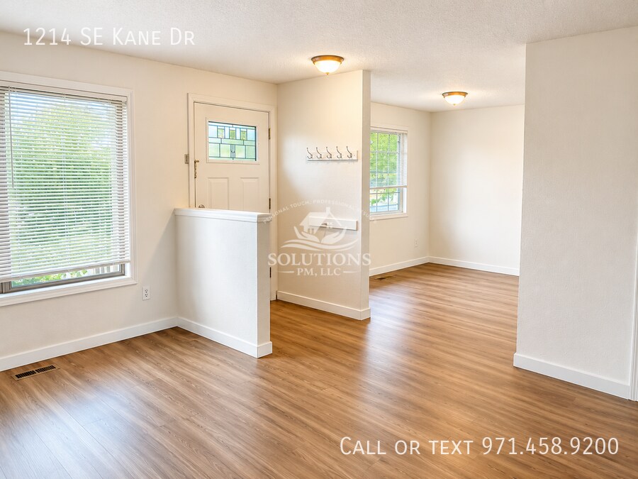 Photo - 1214 SE Kane Dr-