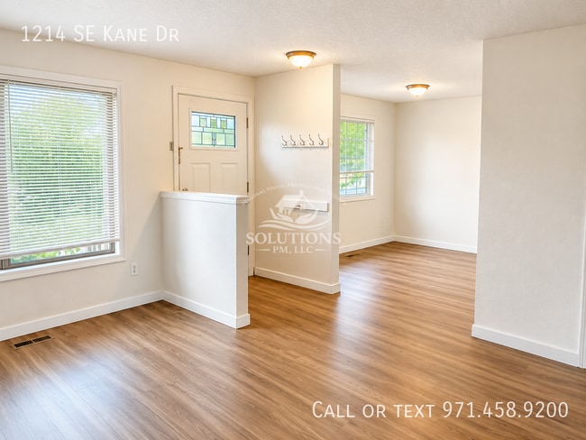 Photo - 1214 SE Kane Dr Apartment