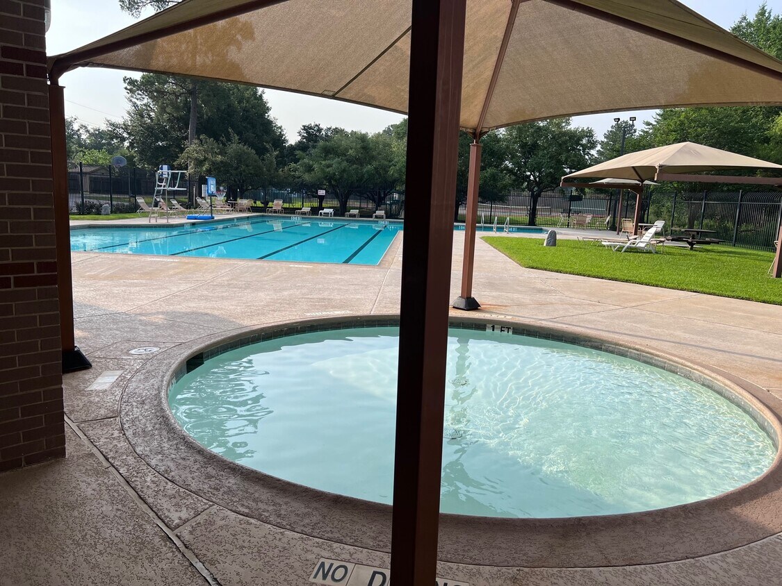 Foto del edificio - 14406 Cypress Falls Dr
