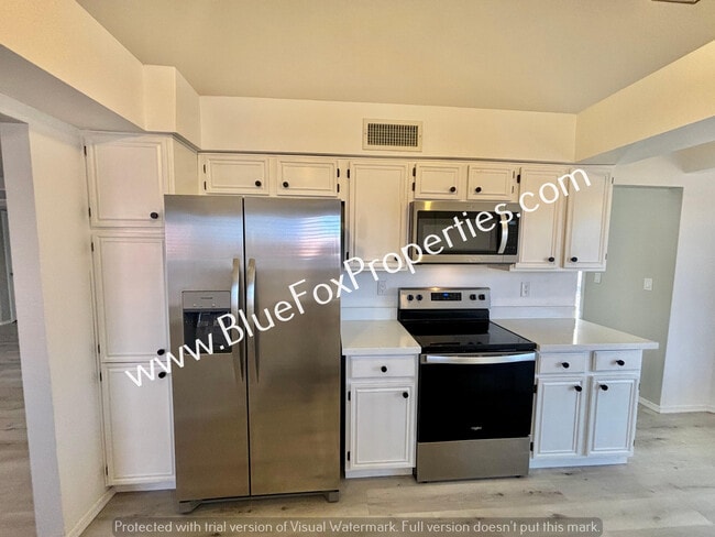 Photo - 10502 N Autumn Hl Ln House