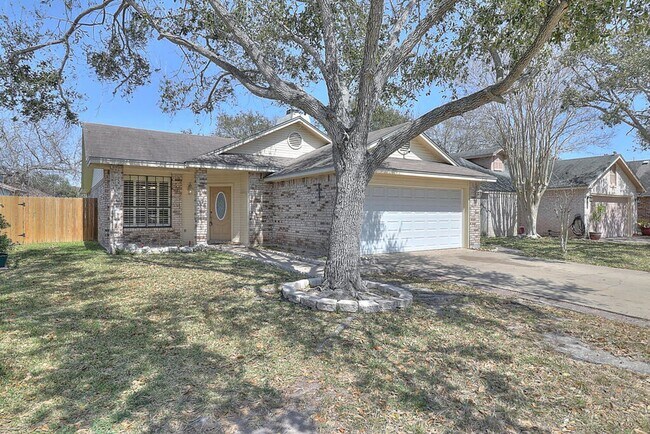 Foto del edificio - 7126 Windbrook Ln