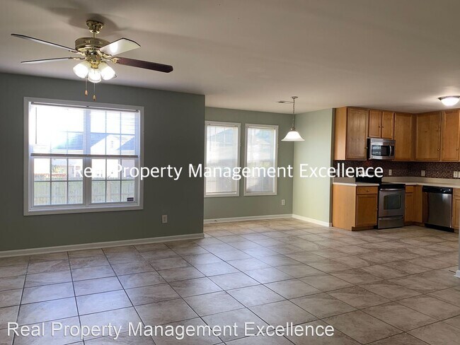 Building Photo - 3 br, 2.5 bath House - 3116 Guiding Light Rd