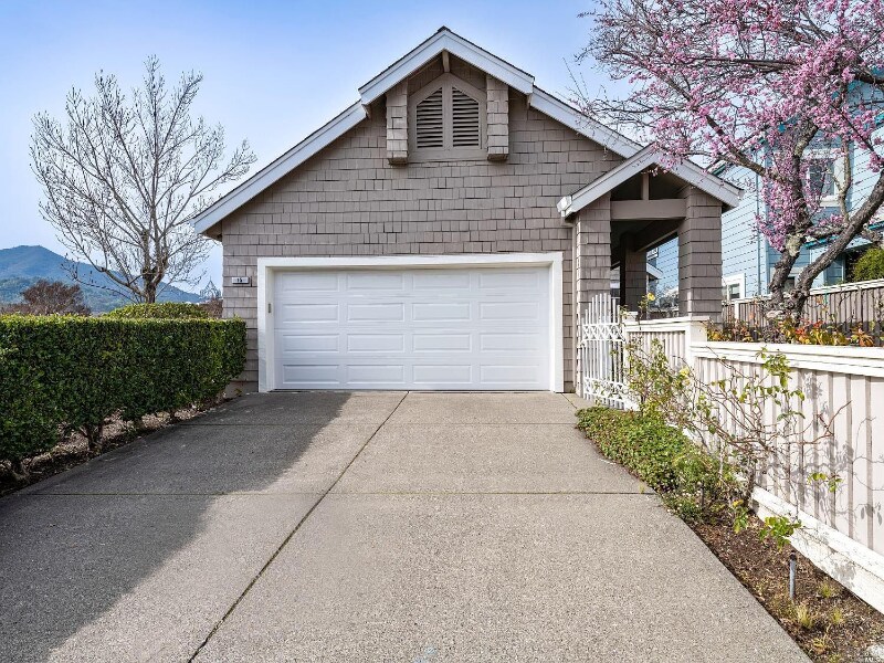 15 Elizabeth Cir, Larkspur, CA 94904 House Rental in Larkspur, CA