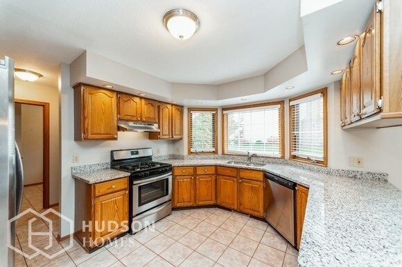 Foto del edificio - 6567 Oakbridge Ave NW