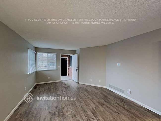 Foto del edificio - 7110 Fenton Cir