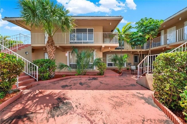 Foto del edificio - 2864 NE 32nd St