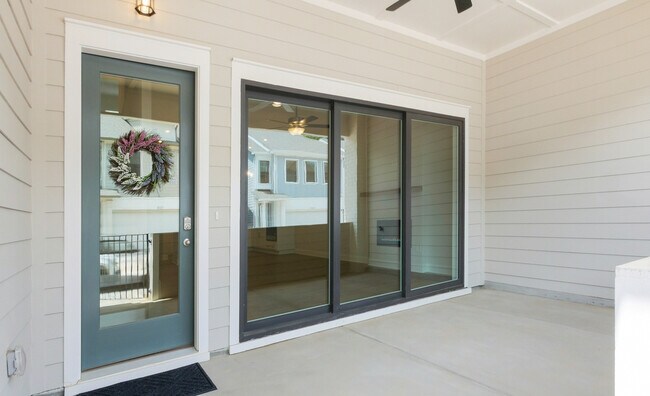 Covered Front Porch - 726 Stickley Oak Way