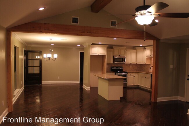 Building Photo - 4 br, 2.5 bath House - 124 Karen Drive