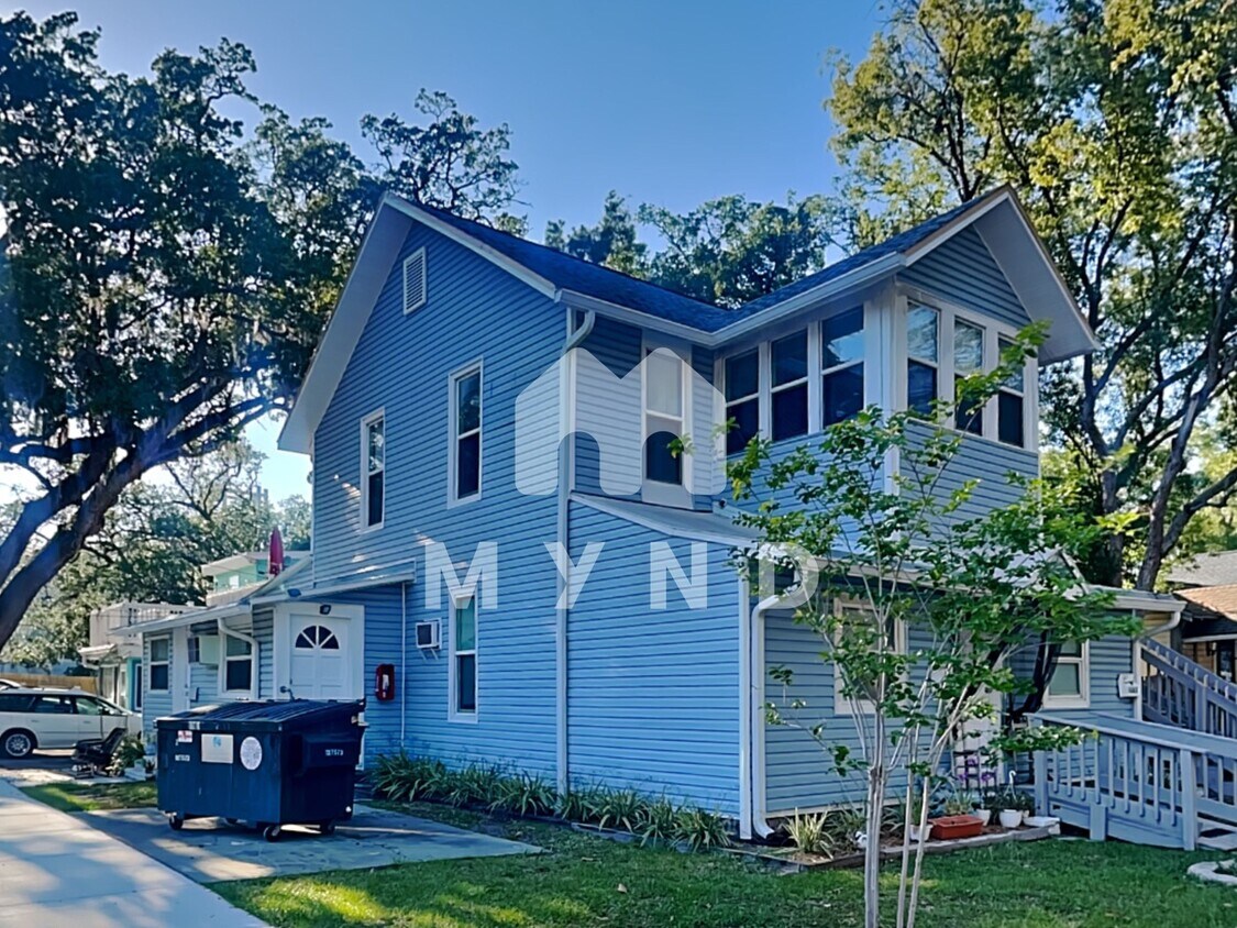 210 Pine St Unit 212 House Rental in Clearwater, FL