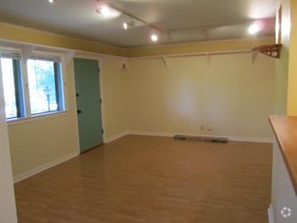 Building Photo - 2929 Selena Dr